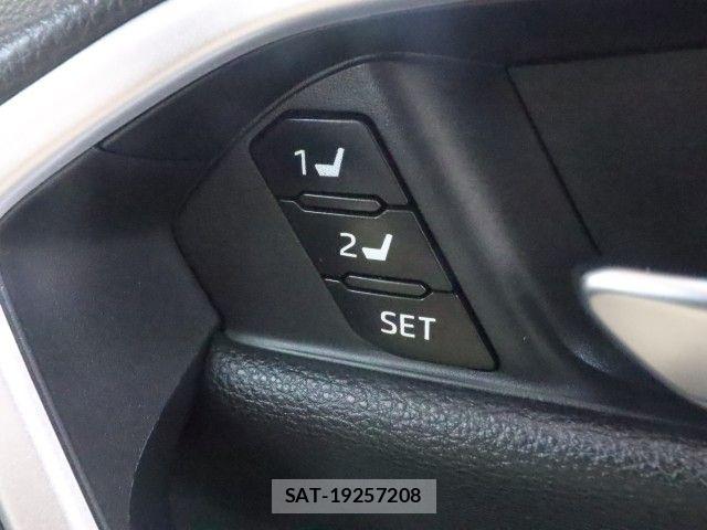 Toyota RAV4 2020-06 8526968-4
