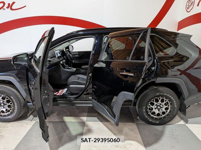 Toyota RAV4 2021-12 8526967-26