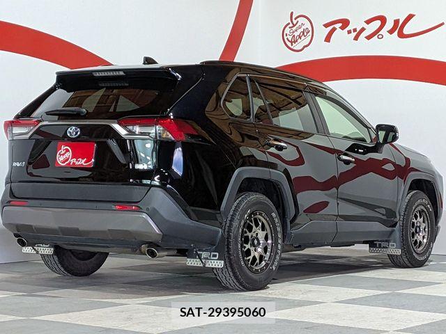 Toyota RAV4 2021-12 8526967-28