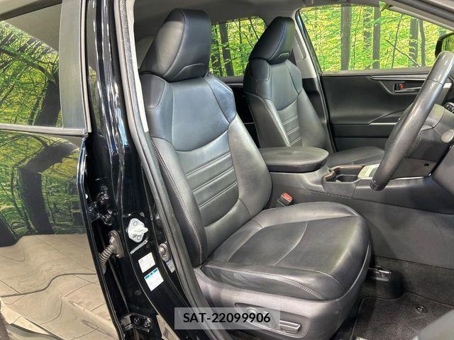 Toyota RAV4 2019-09 8526969-9