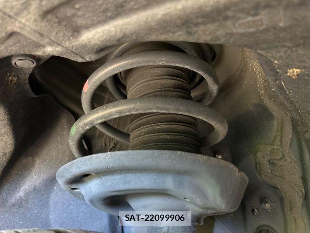 Toyota RAV4 2019-09 8526969-18