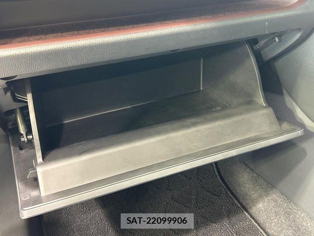 Toyota RAV4 2019-09 8526969-19