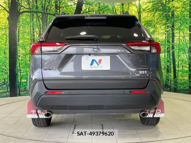Toyota RAV4 2023-10 8526964-14