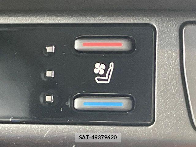 Toyota RAV4 2023-10 8526964-4