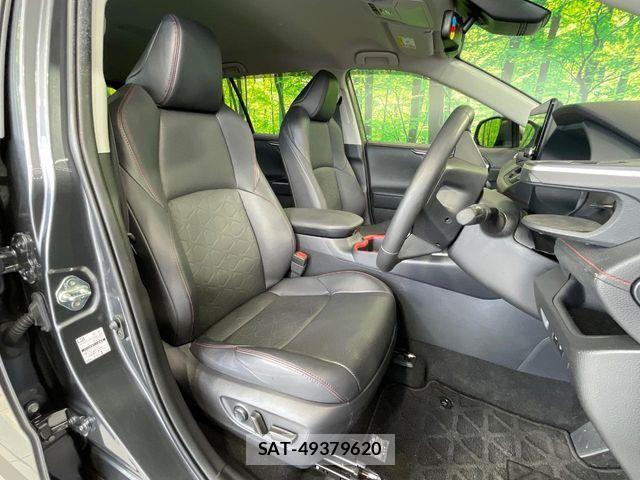 Toyota RAV4 2023-10 8526964-7