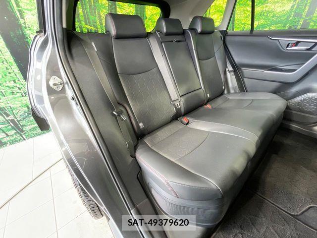 Toyota RAV4 2023-10 8526964-8