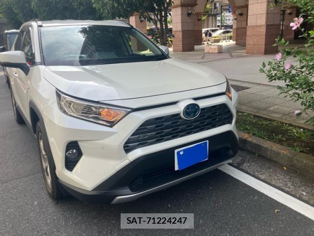 Toyota RAV4 2019-05 8563386-0