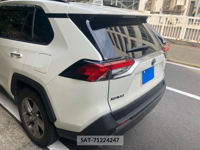 Toyota RAV4 2019-05 8563386-3