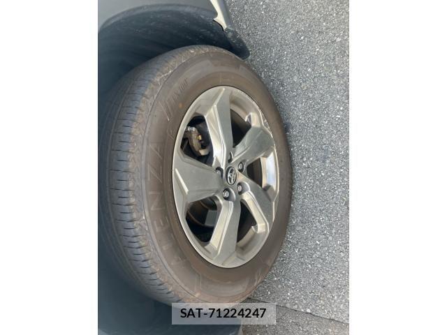 Toyota RAV4 2019-05 8563386-4
