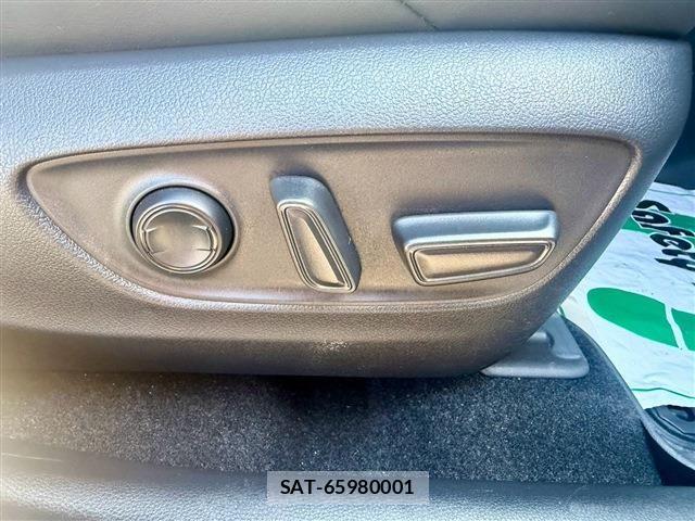 Toyota RAV4 2024-05 8563382-22