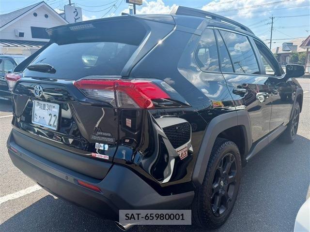 Toyota RAV4 2024-05 8563382-2