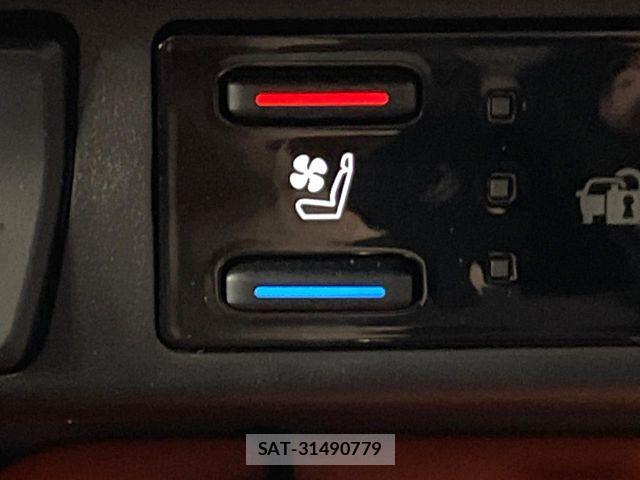 Toyota RAV4 2024-10 8563380-4