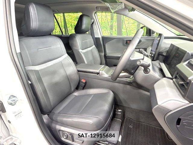 Toyota RAV4 2026-03 8563378-9