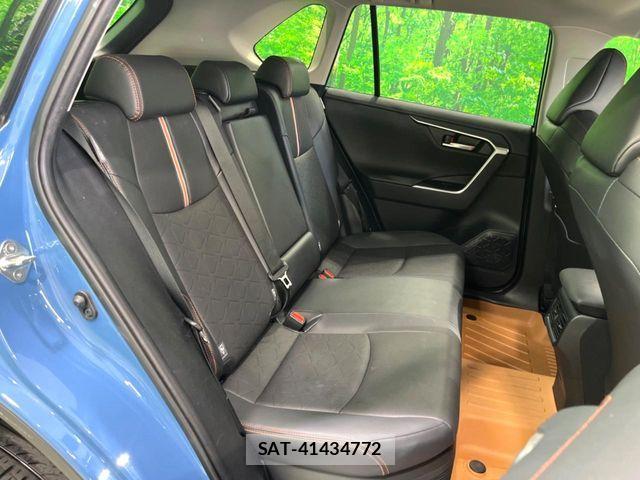 Toyota RAV4 2024-05 8563381-10