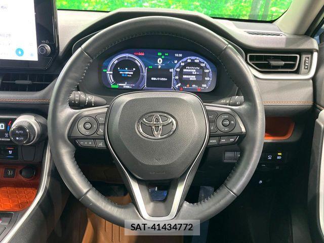 Toyota RAV4 2024-05 8563381-12