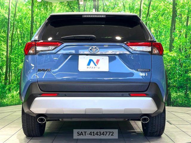 Toyota RAV4 2024-05 8563381-16