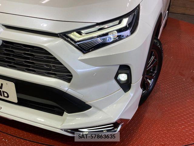 Toyota RAV4 2023-01 8563379-11