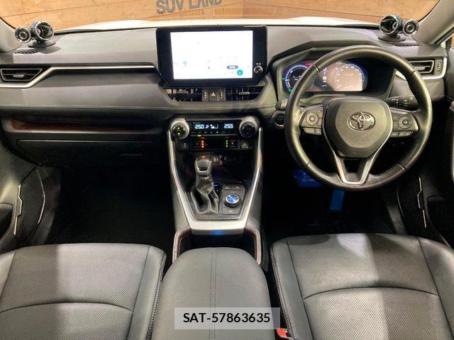 Toyota RAV4 2023-01 8563379-1