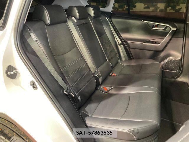 Toyota RAV4 2023-01 8563379-8