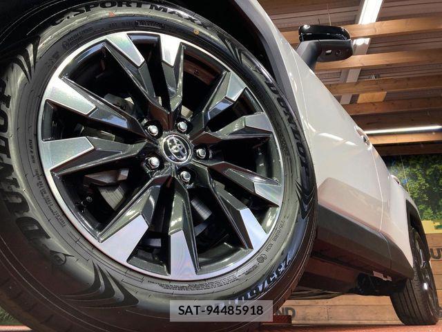 Toyota RAV4 2026-06 8563377-12