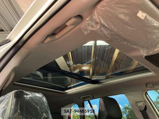 Toyota RAV4 2026-06 8563377-2