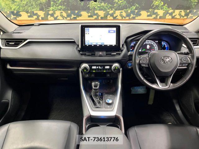 Toyota RAV4 2020-08 8563383-1