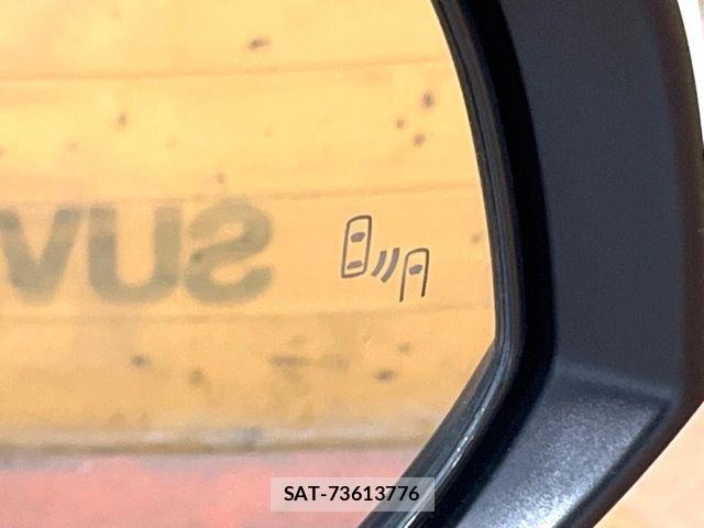 Toyota RAV4 2020-08 8563383-4