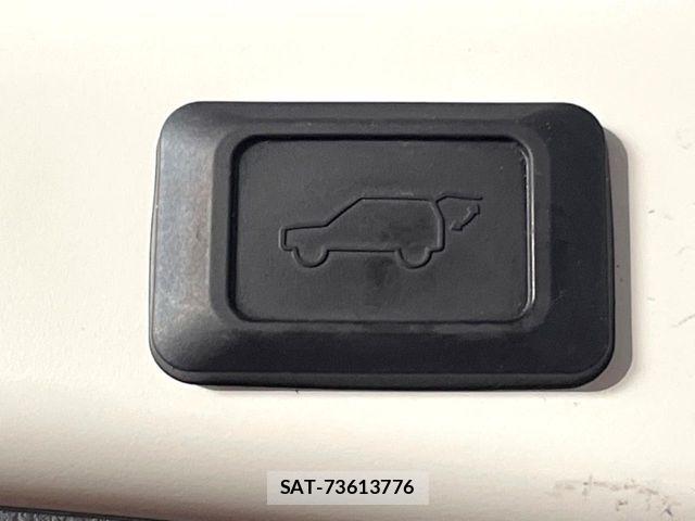 Toyota RAV4 2020-08 8563383-5