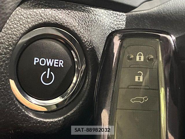 Toyota RAV4 2023-12 8628635-14