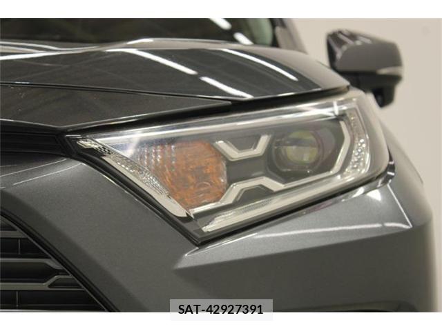 Toyota RAV4 2019-07 8628638-14