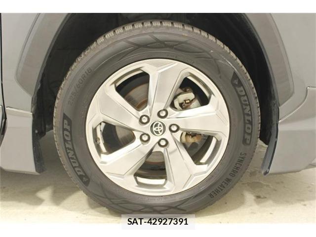 Toyota RAV4 2019-07 8628638-21