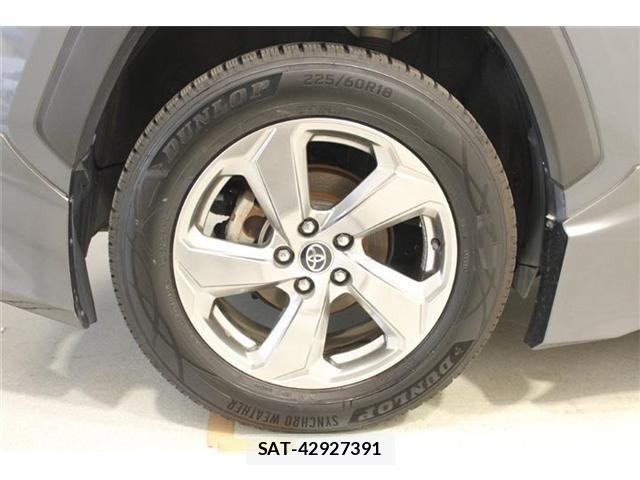 Toyota RAV4 2019-07 8628638-22