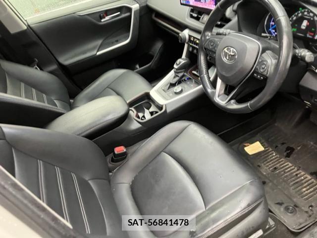 Toyota RAV4 2020-11 8661251-15
