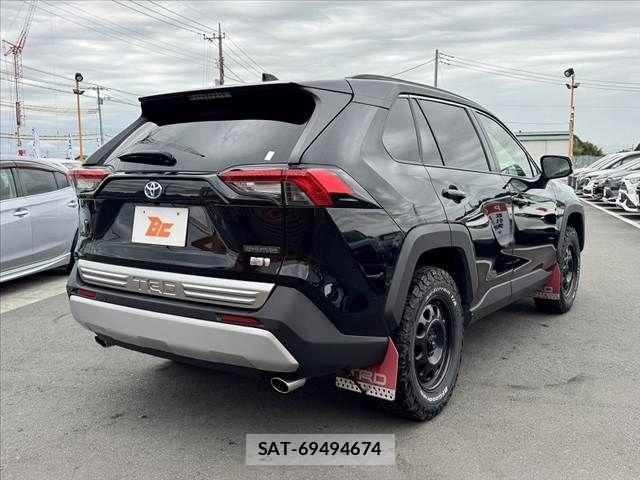 Toyota RAV4 2024-05 8661248-14