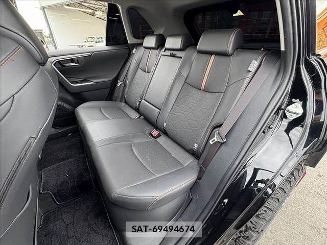 Toyota RAV4 2024-05 8661248-17