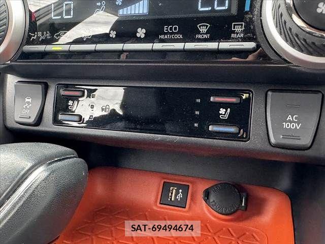 Toyota RAV4 2024-05 8661248-28