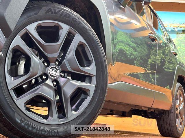 Toyota RAV4 2024-05 8686431-12