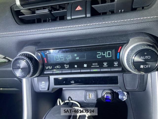 Toyota RAV4 2025-06 8686433-22
