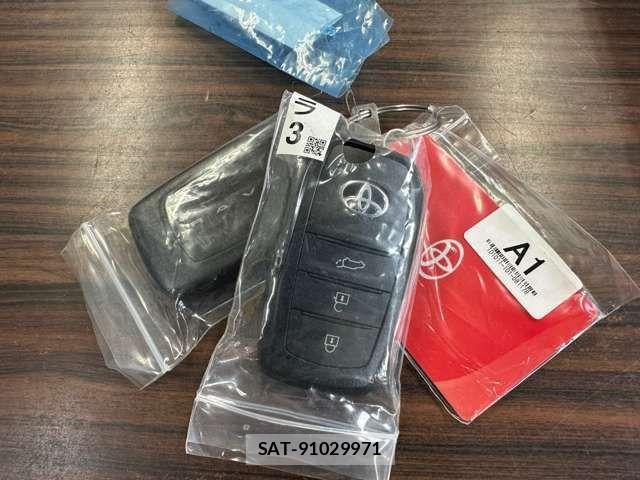 Toyota RAV4 2026-03 8745496-11
