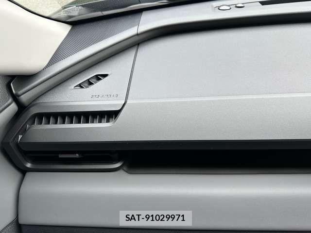 Toyota RAV4 2026-03 8745496-13