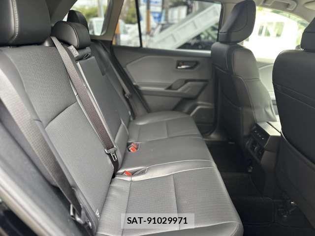 Toyota RAV4 2026-03 8745496-19