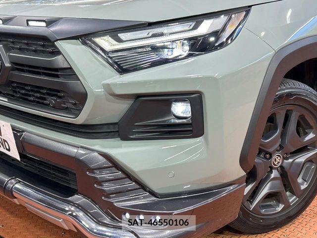 Toyota RAV4 2023-08 8745502-11