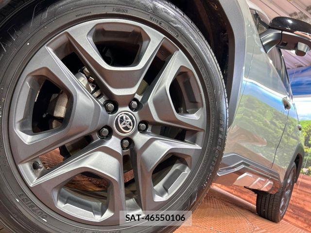 Toyota RAV4 2023-08 8745502-12