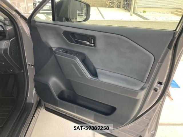 Toyota RAV4 2026-07 8745498-12