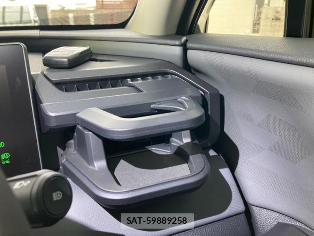 Toyota RAV4 2026-07 8745498-16