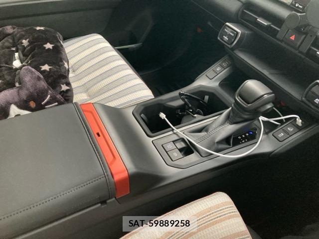 Toyota RAV4 2026-07 8745498-20