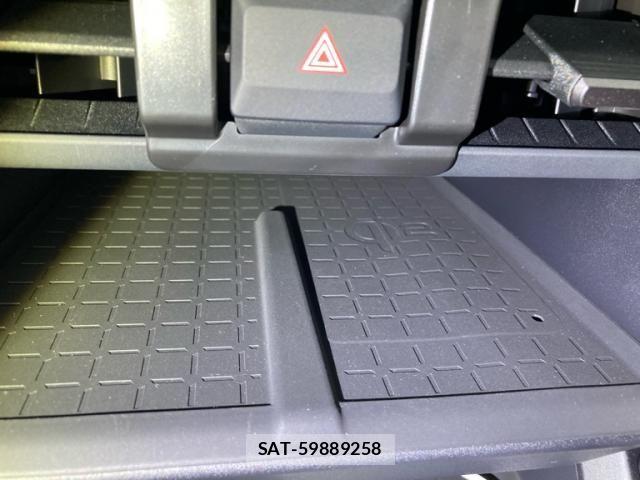 Toyota RAV4 2026-07 8745498-21