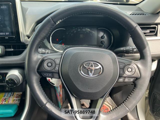 Toyota RAV4 2020-01 8745509-21