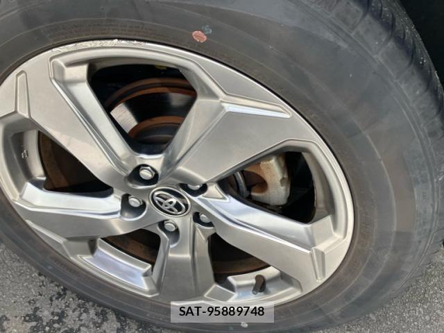 Toyota RAV4 2020-01 8745509-6