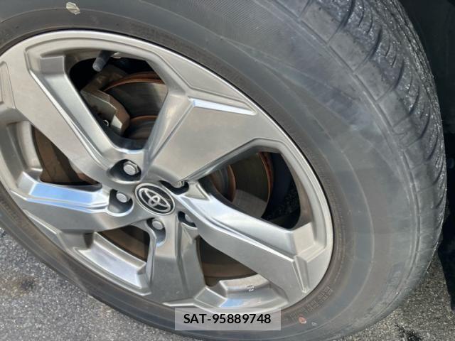 Toyota RAV4 2020-01 8745509-7